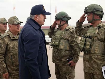 Bakan Akar’dan hudut güvenliği açıklaması: Kaçak geçişlere asla müsaade etmeyiz