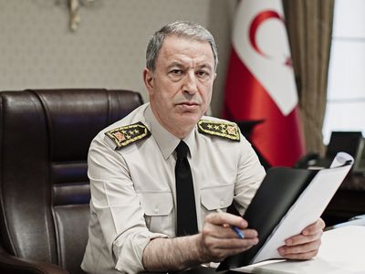 Milli Savunma Bakanı'ndan Yunanistan Tepkisi: Üstünlük Sağlama Çabaları Beyhude Bir Gayret