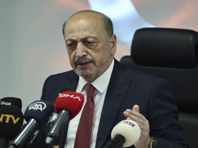 Bakan Bilgin’den maaş zammı açıklaması: Değerlendirmeleri yapıp tekrar yapacağız