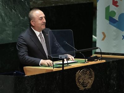 Bakan Çavuşoğlu'ndan Yunanistan'a göçmen tepkisi! ''Çok sayıda kişinin hayatına mal oldu''