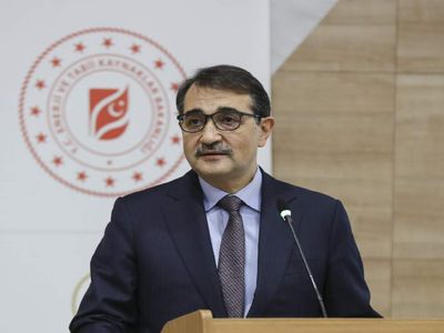 Bakan Dönmez açıkladı: 1056 yataklı gemi depremzedelere hizmet verecek