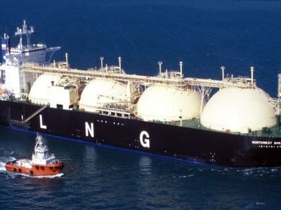 Bakan Dönmez Açıkladı! LNG Gazlaştırma Gemisi Göreve Başlıyor