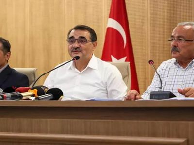 Bakan Dönmez’den açıklama: Karadeniz doğalgaz keşfinde kritik adımlar! İki bölgede doğalgaz kuyusu açılacak