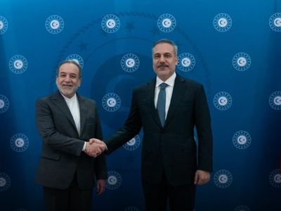 Bakan Fidan, İranlı mevkidaşı Arakçi ile görüştü