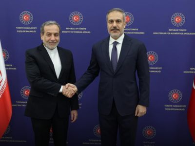 Bakan Fidan İranlı Mevkidaşı Erakçi ile Telefonda Görüştü