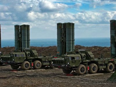 Bakan Güler’den net S-400 mesajı: Birileri taarruz etmeyi düşünürse ne yapacağımızı görürler