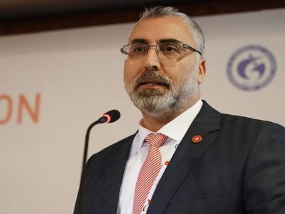 Bakan Işıkhan yeni düzenlemeyi duyurdu: Aile hekimleri kronik hastalık ilaçlarını yazabilecek