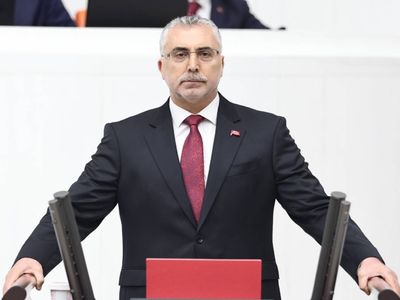 Bakan Işıkhan’dan maaş zammı açıklaması: Gerekli adımları atacağız