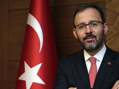Bakan Kasapoğlu'ndan Van Gölü Fotoğrafına Destek Çağrısında Bulundu