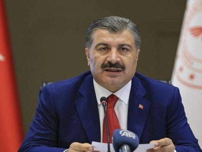 Bakan Koca doktorlara sahip çıktı: Bu mesleğin saygınlığını arttıracağız