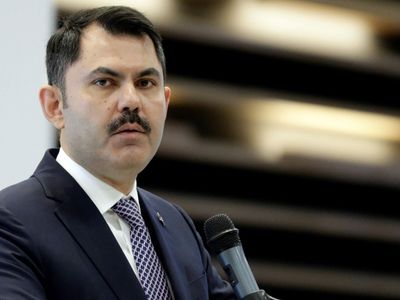 Bakan Kurum Pakistan’ın Karaçi sel bölgesinde havadan ve karadan incelemelerde bulundu!
