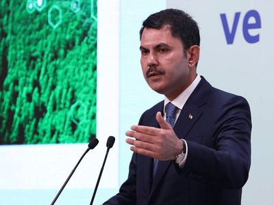 Bakan Kurum 'Sürdürülebilir Kalkınma Ekseninde Döngüsel Ekonomi ve Sıfır Atık Mavi' programında konuşma yaptı! '2053 yılında tüm atıklarını dönüştüren bir ülke olacağız'
