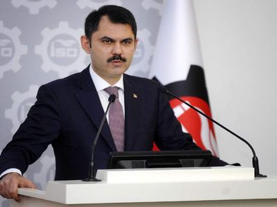 Bakan Kurum’dan çevre kirliliği uyarısı: Doğaya atılan her atık çevremize kalıcı zararlar veriyor