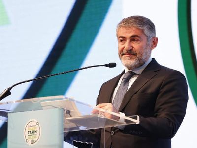 Bakan Nebati grafiklerle açıkladı: Yüzde 85’te yüzde 13’e düştü
