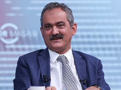 Bakan Özer'den ilkokul öğrencileri için müjdeli haber!