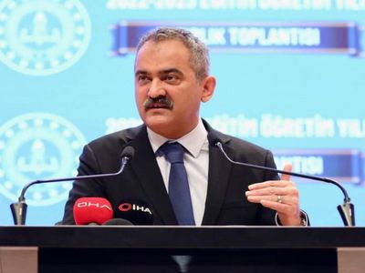 Bakan Özer’den öğretmen adaylarına müjde: Zorunlu olacak