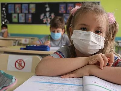 Bakan Özer'den Önemli Mesajlar: Yüz Yüze Eğitim Devam Edecek Mi?