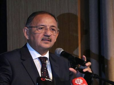Bakan Özhaseki’den uyarı geldi: Tek çare kentsel dönüşüm