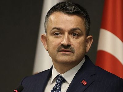 Bakan Pakdemirli'nin Uçağı Arızalandı