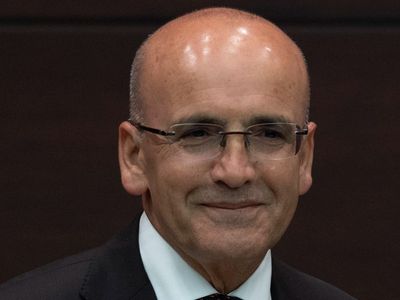 Bakan Şimşek, doların yükselip yükselmeyeceğine ilişkin net konuştu: "Bırakırsak düşer"