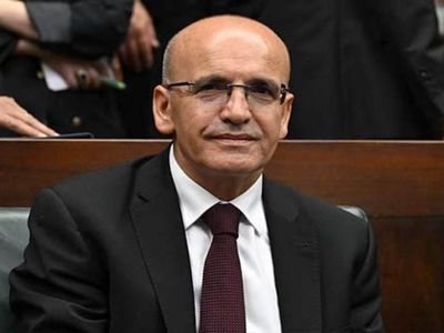 Bakan Şimşek ekonomi hedeflerini sıraladı: Cari açığı azaltma ve enflasyonu orta vadede düşürme