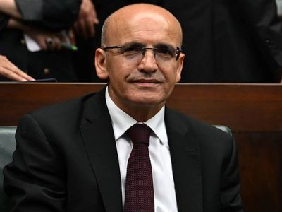 Bakan Şimşek’ten önemli açıklama: Atılan adımlar dış finansman kapılarını aralıyor