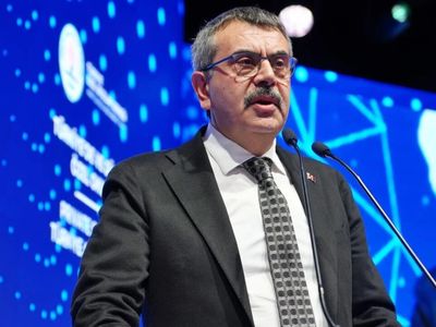 Bakan Tekin: "'Kurtuluş Savaşı' yerine 'Milli Mücadele' diyoruz"