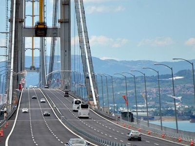 Bakan Uraloğlu bayram müjdesini açıkladı: 9 günlük bayram tatilinde köprü ve otoyol ücretsiz olacak