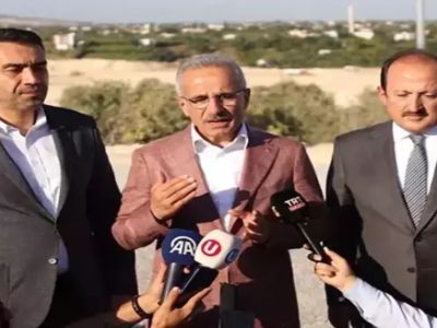 Bakan Uraloğlu: "Çeşmeli-Erdemli-Silifke-Taşucu Otoyolu Trafiği Rahatlatacak"