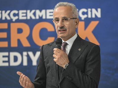 Bakan Uraloğlu çılgın projeyi açıkladı: İstanbul- Ankara arası 80 dakika olacak