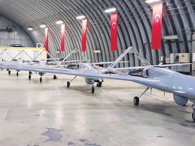 Bakan Varank: Türkiye Kanada’dan SİHA Parçası İthal Etmiyor