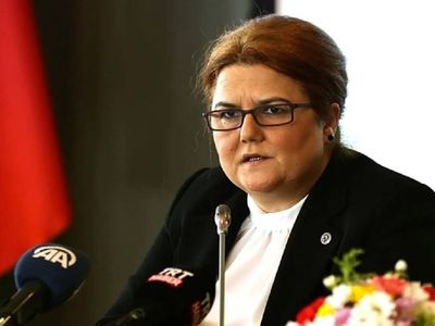 Bakan Yanık canlı yayında duyurdu: Erken yaşta evlilikle mücadelemizi sürdürüyoruz