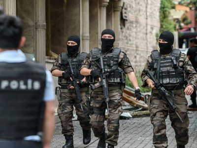 Bakan Yerlikaya açıkladı: Kırmızı bültenle aranan Beratcan Gökdemir örgütü çökertildi