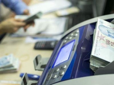 Bakanlıktan önemli açıklama: Hesaplarınızı kontrol edin! Paralar yatıyor