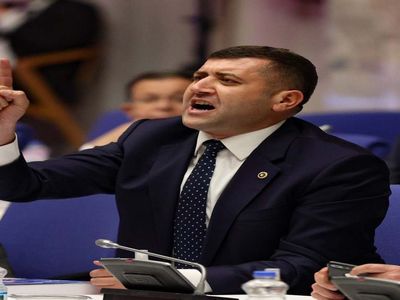 Baki Ersoy MHP'den istifa mı etti? MHP Baki Ersoy neden istifa etti? Baki Ersoy başka partiye geçer mi, hangi partiye geçecek?