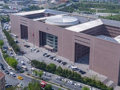 Bakırköy Adalet Sarayı'nda Mübaşir intihar etti