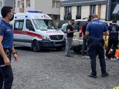 Bakırköy Adliyesi'nde Silah Sesleri: 2 Kişi Yaralandı