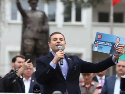 Balıkesir 74 yıl sonra CHP’ye geçti: Yeni Balıkesir Belediye Başkanı Ahmet Akın kimdir, hangi görevlerde bulundu?