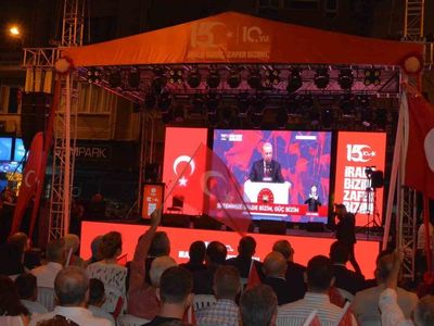 Balıkesir’de 15 Temmuz demokrasi nöbeti