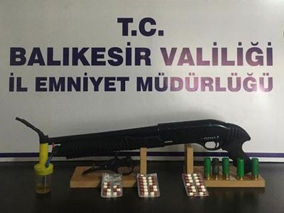 Balıkesir’de 32 Kişi Gözaltına Alındı