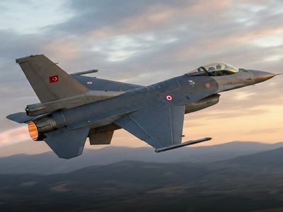 Balıkesir'de F-16 Düştü: Kahraman Pilotumuz Şehit Oldu