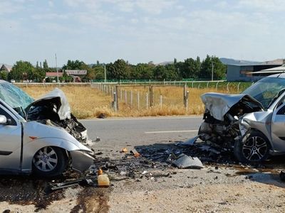 Balıkesir'de Otomobil Kazası: 1 Ölü, 1 Yaralı