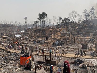 Bangladeş'te Müslüman Mültecilerin Kampında Yangın Çıktı: 15 Kişi Öldü