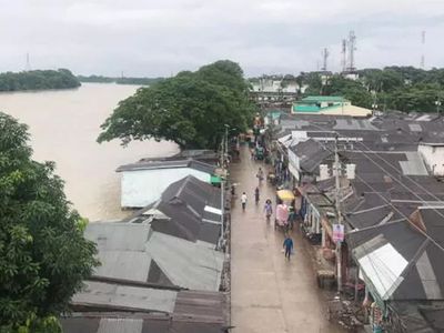 Bangladeş'te sel felaketi hayatı durma noktasına getirdi! Çok sayıda ölü var