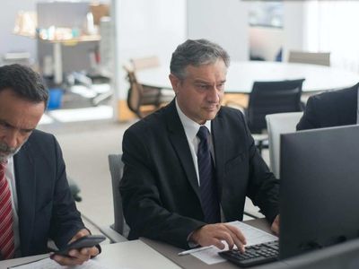 Banka müdürü nedir, nasıl olunur? Banka müdürü ne iş yapar? 2022 banka müdürü görevleri ve çalışma saatleri