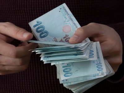 Bankada mevduat hesabı olanları ilgilendiriyor: Yeni aylık getiriler belli oldu! 1,5 aylık faiz düşüşü bitti