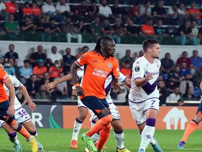 Başakşehir en zor maçına çıkıyor: Fiorentina Başakşehir maçı ne zaman ve hangi kanalda? Fiorentina Başakşehir maçı hakemi kim?