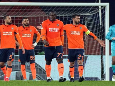 Başakşehir herkesi şoka uğrattı: Avrupa defteri farklı mağlubiyetle kapandı