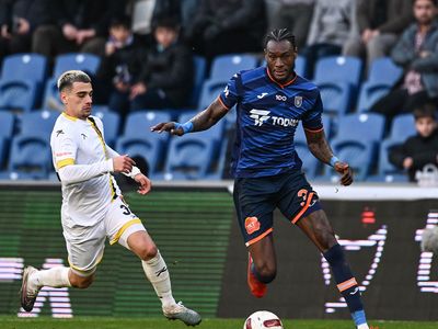 Başakşehir Piatek ile güldü: İstanbulspor'u rahat geçti