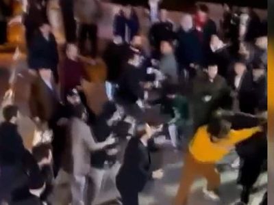 Başakşehir'de akıl almaz kavga! Birbirine giren 2 grubu çevredekiler zorla ayırdı